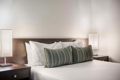 Franklin Central Apartments - New South Wales Tourism  6