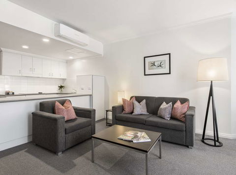 Franklin Central Apartments - New South Wales Tourism  9