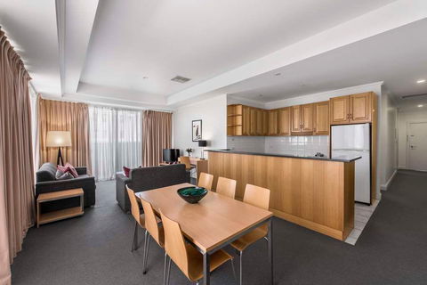 Franklin Central Apartments - New South Wales Tourism  10