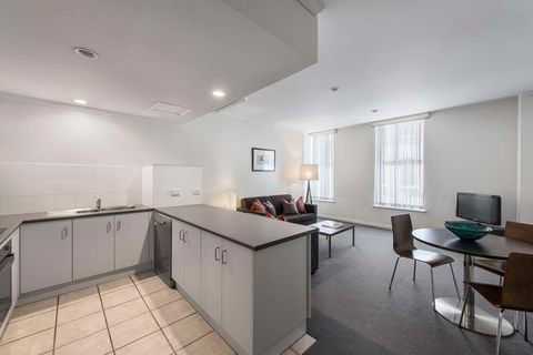 Franklin Central Apartments - New South Wales Tourism  11