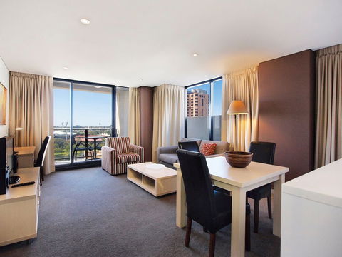 Oaks Horizons Hotel - New South Wales Tourism  4