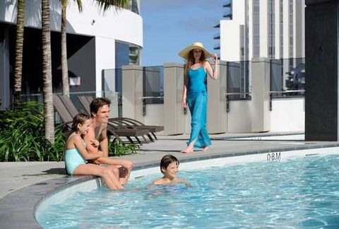 Peppers Broadbeach - New South Wales Tourism  10