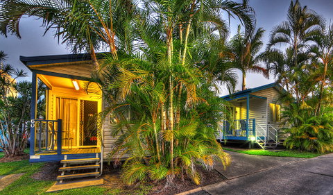 Alex Beach Cabins & Tourist Park - New South Wales Tourism  0