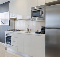 Meriton Suites Zetland - New South Wales Tourism 