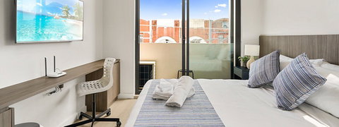 Coogee Studio Apartments - New South Wales Tourism  1