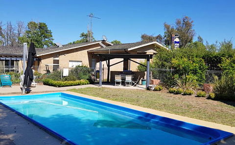 Amber Court Motor Inn - New South Wales Tourism  2