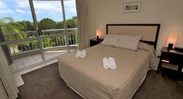 Noosa Hill Resort - New South Wales Tourism  1