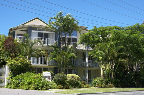 Noosa Outrigger Beach Resort - New South Wales Tourism  0