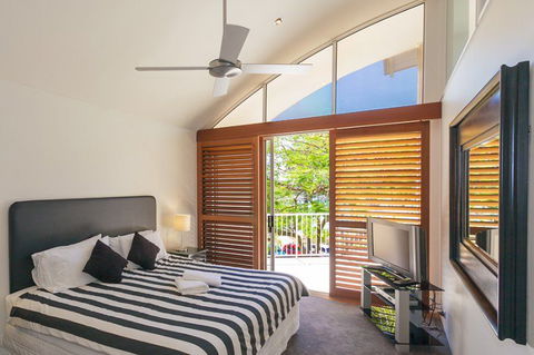 Noosa Outrigger Beach Resort - New South Wales Tourism  1