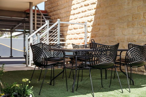 Kobbers Motor Inn - New South Wales Tourism  0
