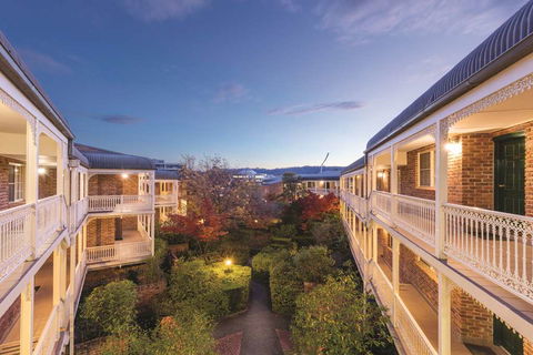 Adina Serviced Apts Canberra Kingston - New South Wales Tourism  2