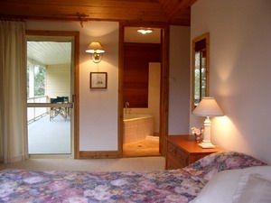 Kemeys Mountain Hideaway - New South Wales Tourism  1