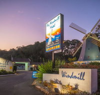 The Big Windmill Motor Lodge - New South Wales Tourism 