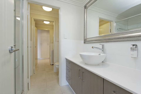 Zappeion Apartments - New South Wales Tourism  2