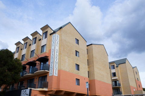 Regal Apartments - New South Wales Tourism  0