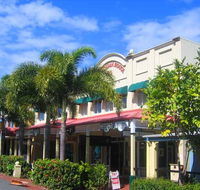 Macrossan House Boutique Holidays Apts - New South Wales Tourism 