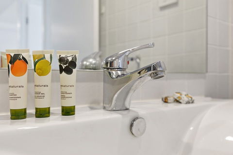 Astra Apartments Parramatta - New South Wales Tourism  1
