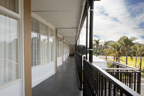 Rivers Inn Motel - New South Wales Tourism  1
