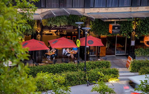 Majestic Roof Garden Hotel - New South Wales Tourism  1