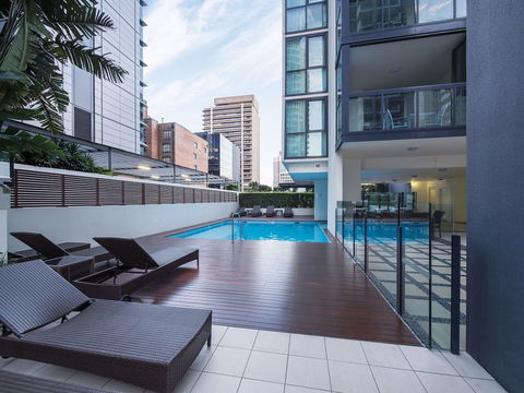 Oaks Charlotte Towers - New South Wales Tourism  2