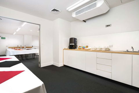 Hotel George Williams - New South Wales Tourism  14