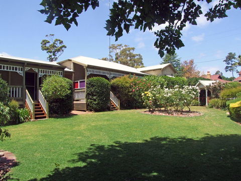 Adamsons Riverside Accommodation - New South Wales Tourism  0