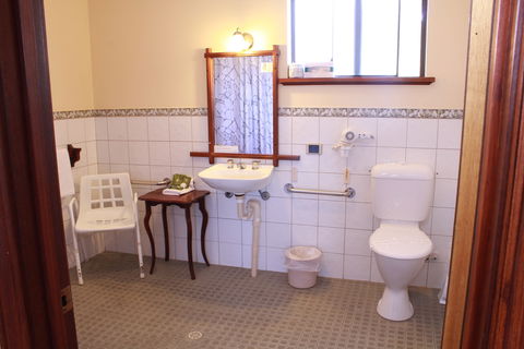 Margaret River Motel - New South Wales Tourism  17