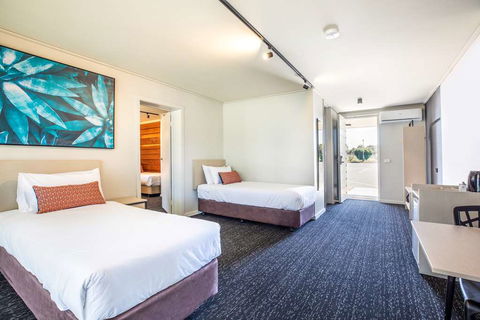 Nightcap At Gateway Hotel - New South Wales Tourism  2