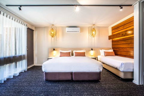 Nightcap At Gateway Hotel - New South Wales Tourism  4