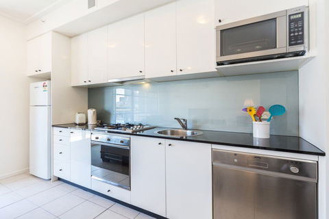 Astra Apartments Sydney CBD - New South Wales Tourism  2