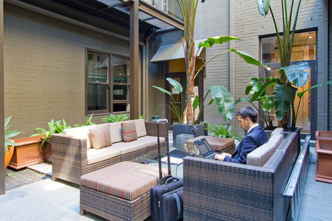 The Vulcan Hotel - New South Wales Tourism  3