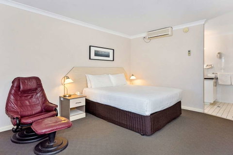 Quality Inn Railway - New South Wales Tourism  8