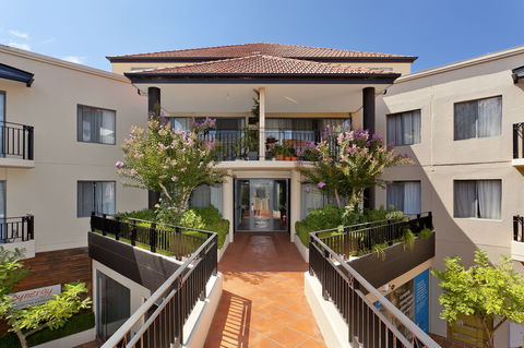 Astra Apartments The Griffin - New South Wales Tourism  2