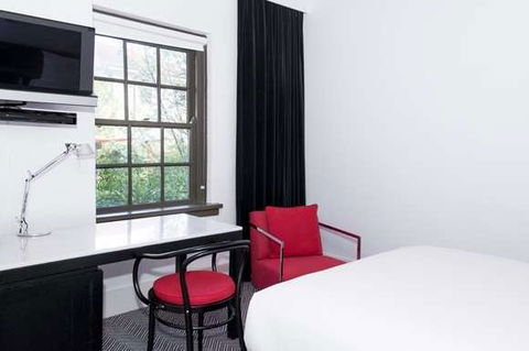 Peppers Gallery Hotel, Canberra - New South Wales Tourism  3