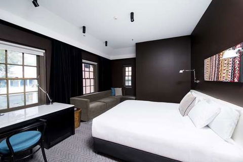 Peppers Gallery Hotel, Canberra - New South Wales Tourism  8