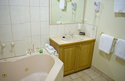 Admiralty Inn - New South Wales Tourism  2