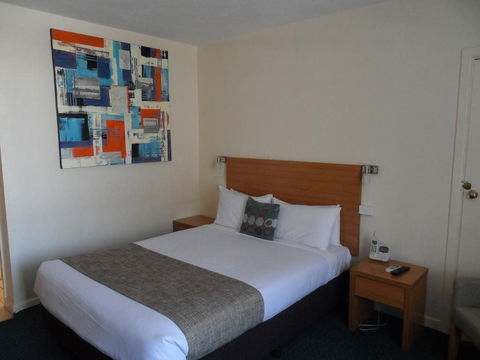 Admiralty Inn - New South Wales Tourism  5