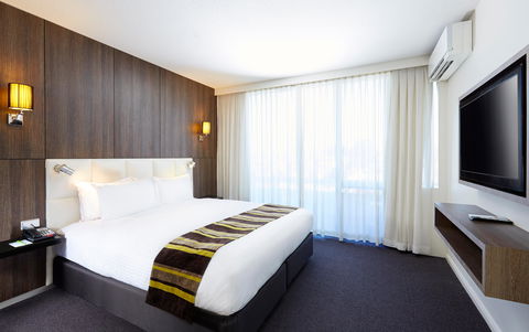 Holiday Inn Warwick Farm - New South Wales Tourism  10