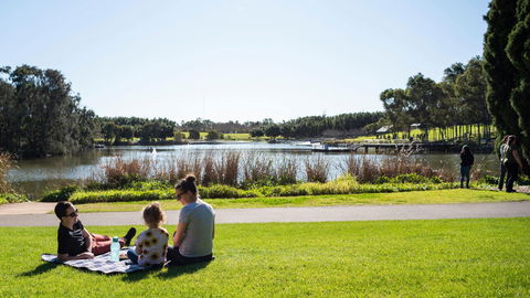 Holiday Inn Warwick Farm - New South Wales Tourism  14