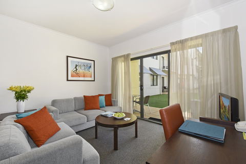 Metro Advance Apartments & Hotel - New South Wales Tourism  5