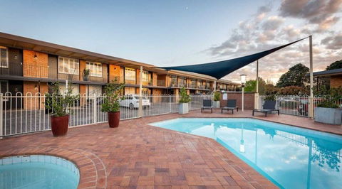 Panorama Motel Bathurst - New South Wales Tourism  13