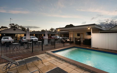 New Crossing Place Motel - New South Wales Tourism  1