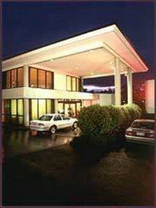 Sandown Regency Motor Inn - New South Wales Tourism  0