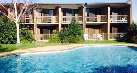 Sandown Regency Motor Inn - New South Wales Tourism  2