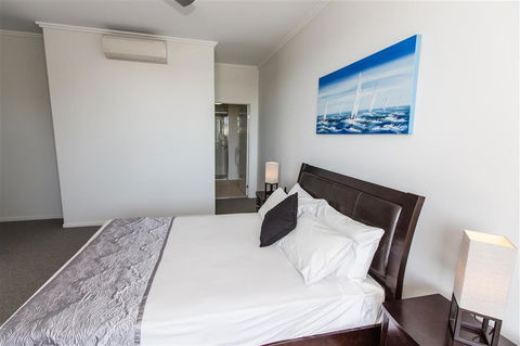 Gladstone Central Plaza Apartment Hotel - New South Wales Tourism  2