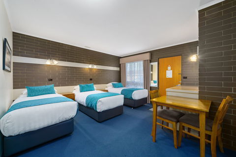 Stagecoach Motel - New South Wales Tourism  2