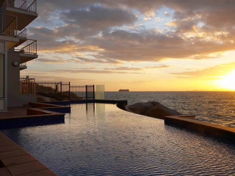 Grand Mercure Apartments Magnetic Island - New South Wales Tourism  0
