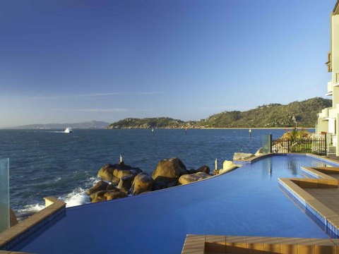 Grand Mercure Apartments Magnetic Island - New South Wales Tourism  2