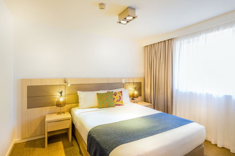 Emu Walk Apartments, Grand Mercure Apts - New South Wales Tourism  2