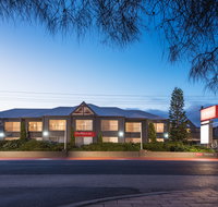 Bellevue on the Lakes - New South Wales Tourism 